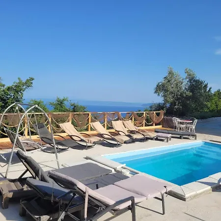 Mit Beheiztem Pool Kroatien Herbst Und Winter