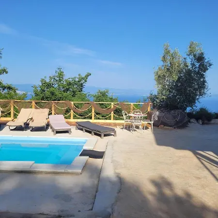 Apartment Mit Beheiztem Pool Kroatien Herbst Und Winter Lovran