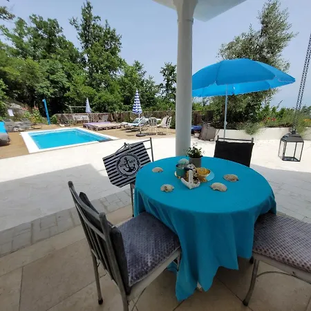 Mit Beheiztem Pool Kroatien Herbst Und Winter Apartment *